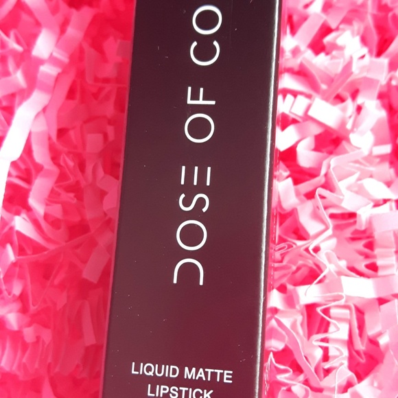 Nude Mood Liquid Matte Lipstick - Picture 3 of 3